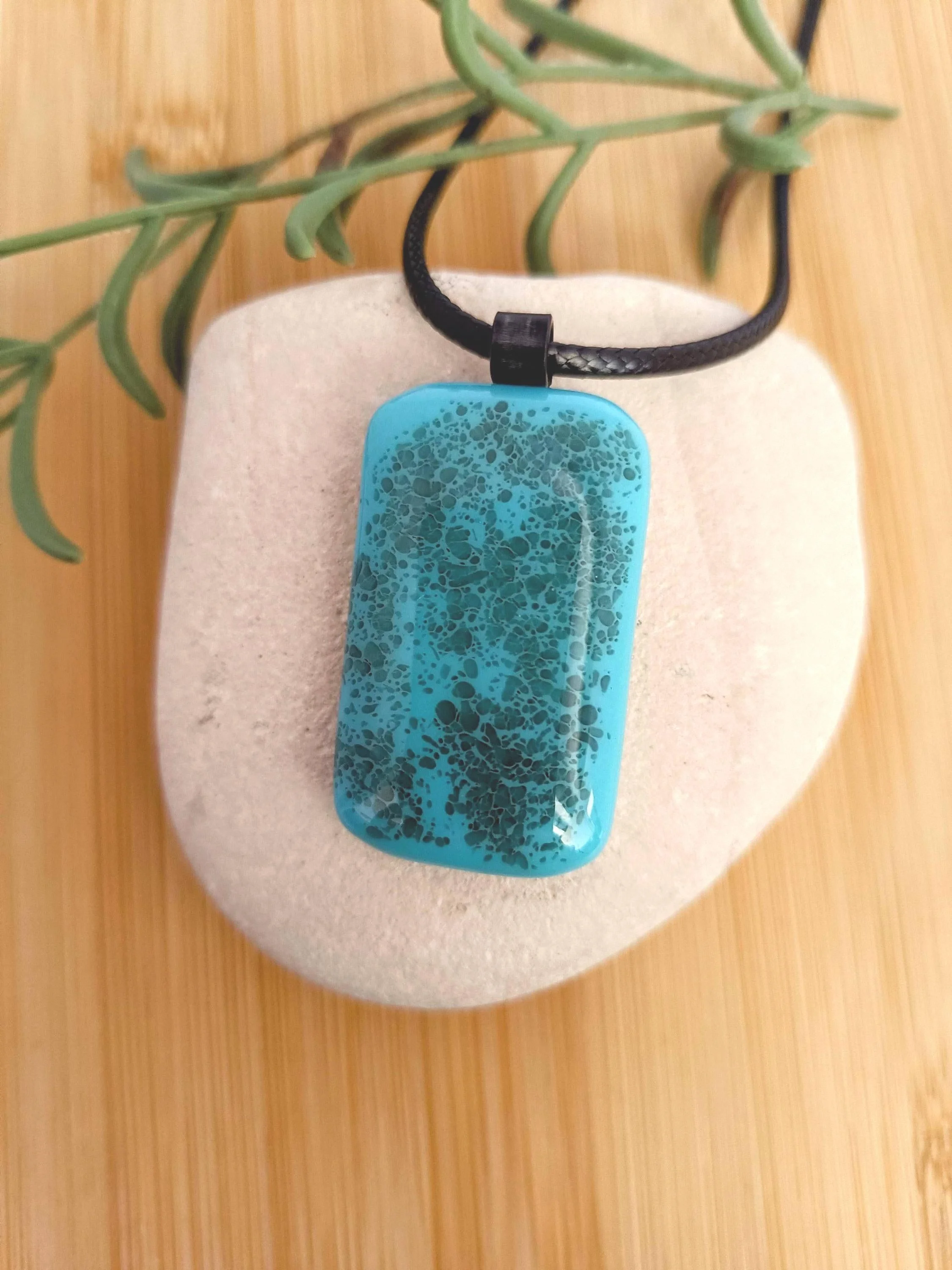 Handcrafted turquoise fused glass pendant necklace - Photo 5