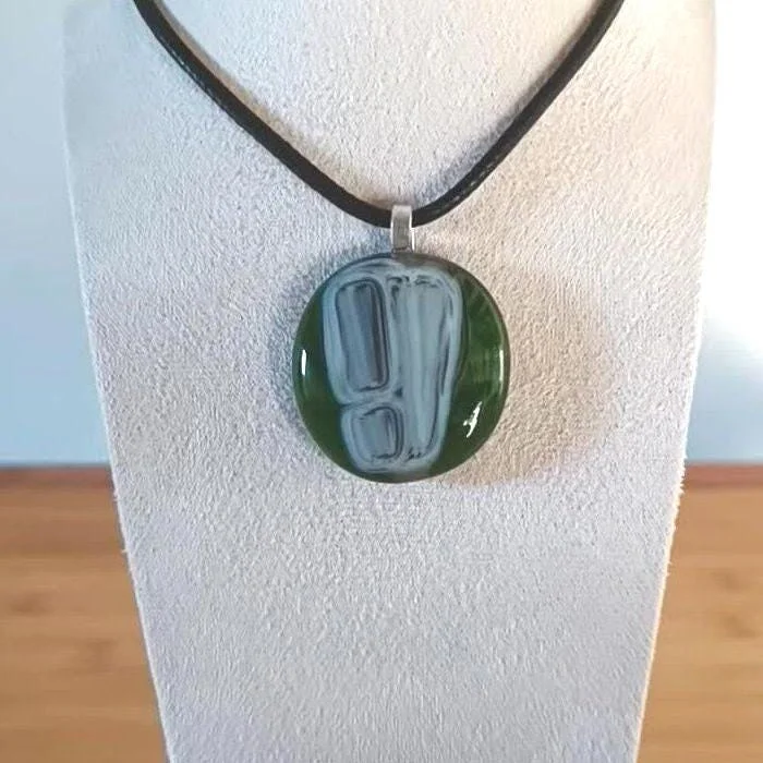 Handmade fused transparent green glass pendant necklace - Photo 2