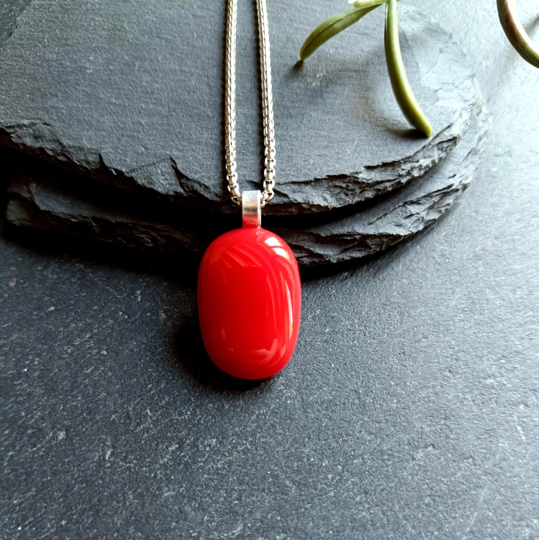 Red Fused Glass Pendant Necklace, Artisan Handmade Jewellery - Photo 3