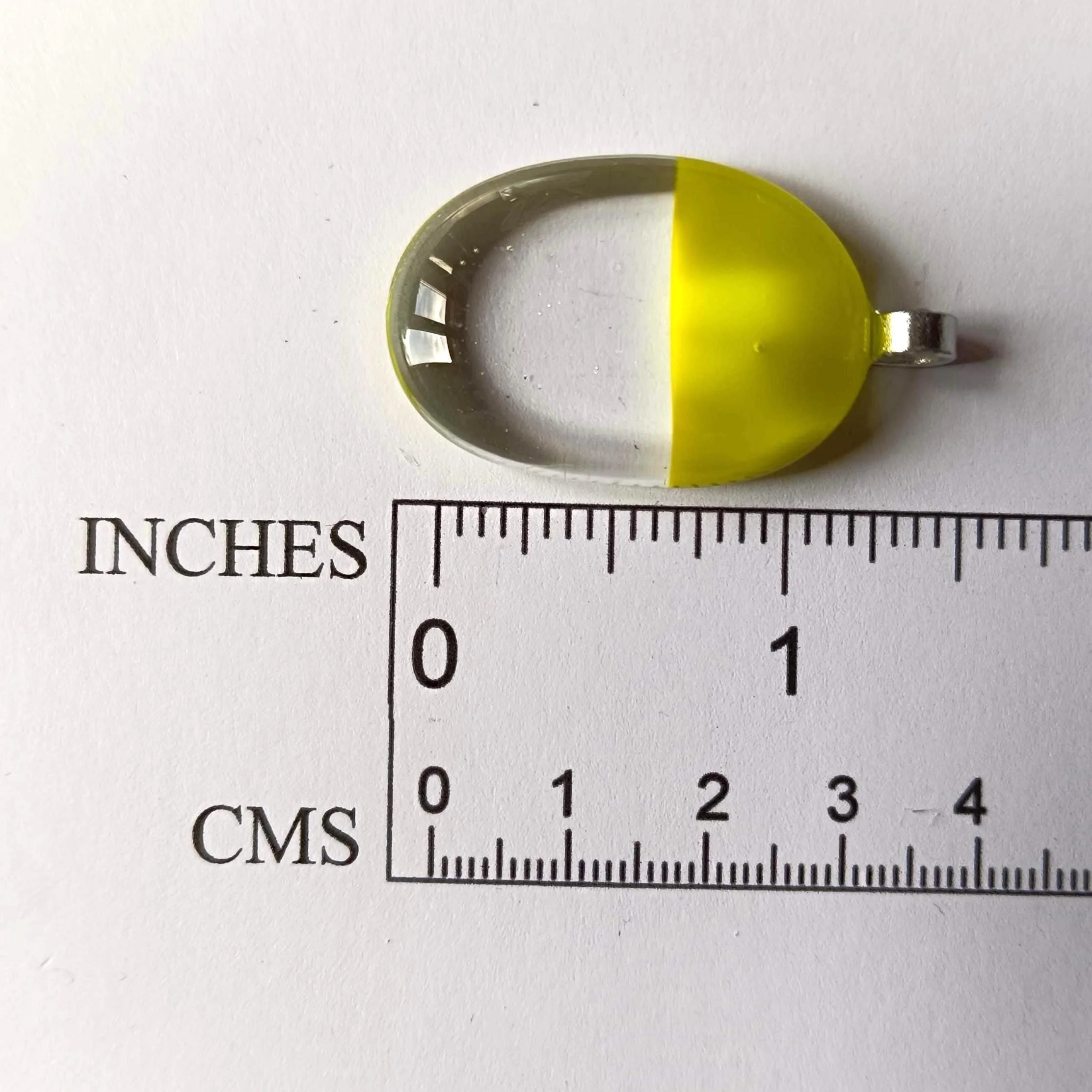 Handcrafted lime green and transparent fused glass pendant necklace, artisan handmade jewellery - Photo 3