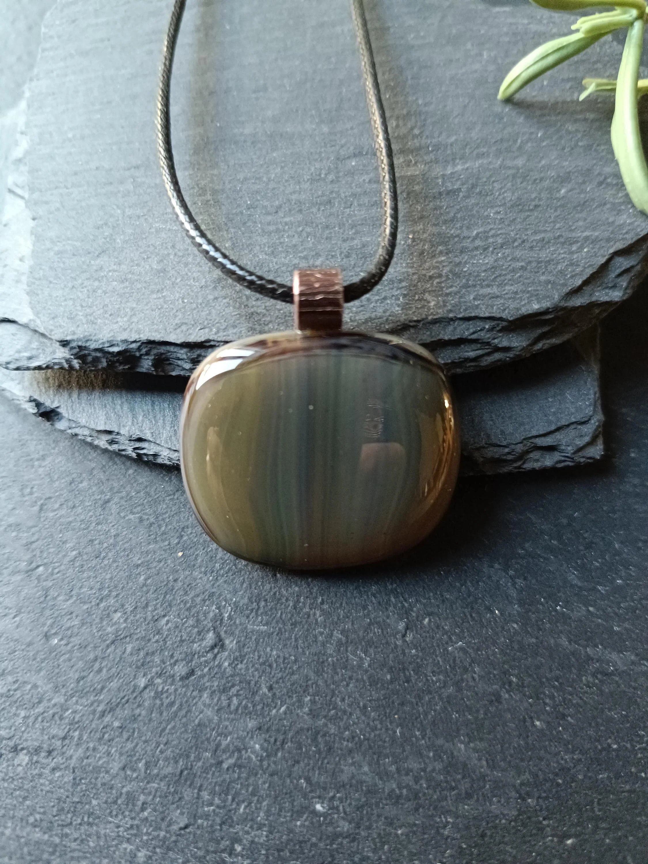 Fused glass pendant necklace, artisan handmade jewellery, letterbox gift - Photo 2