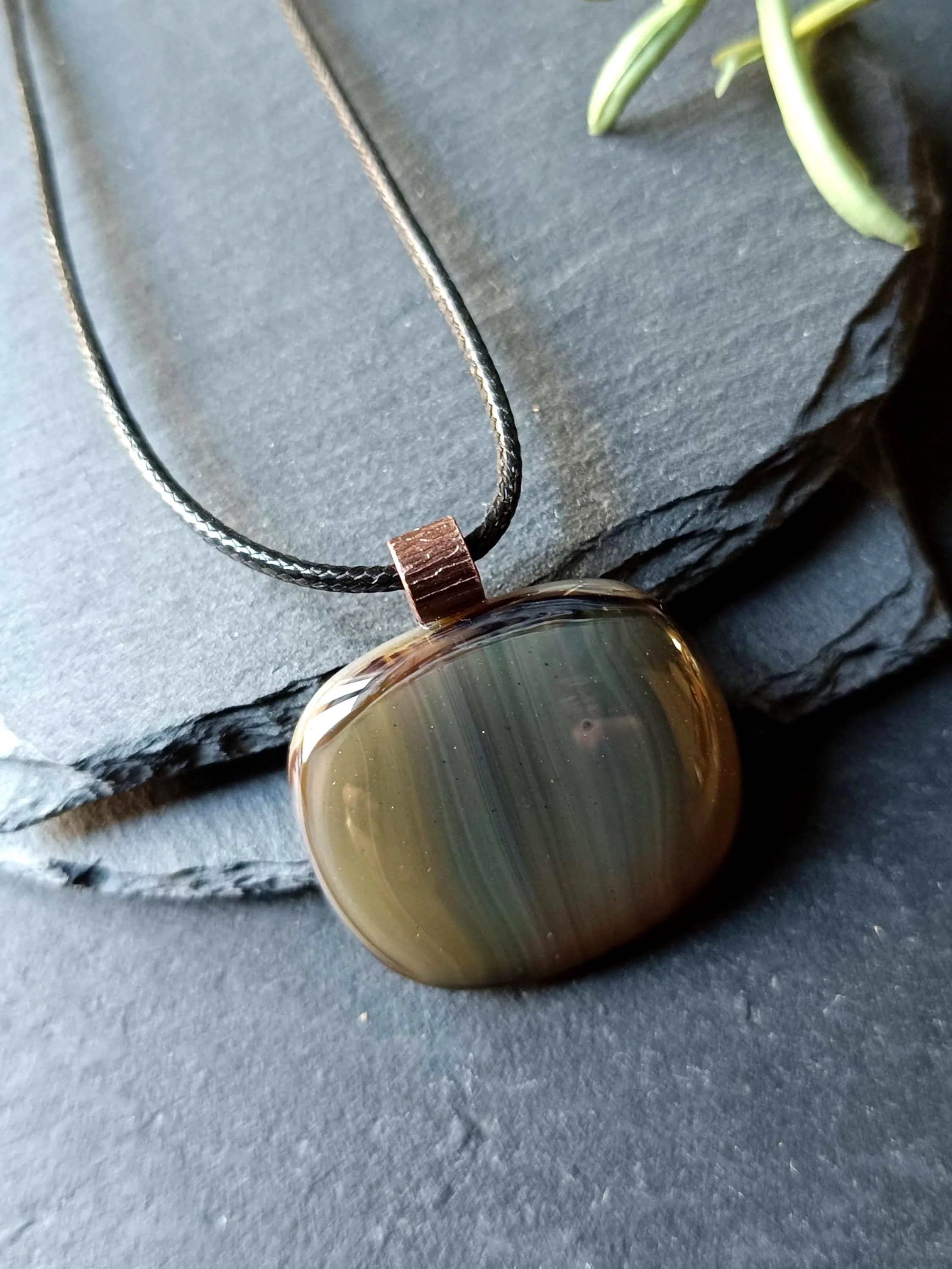 Fused glass pendant necklace, artisan handmade jewellery, letterbox gift - Photo 4