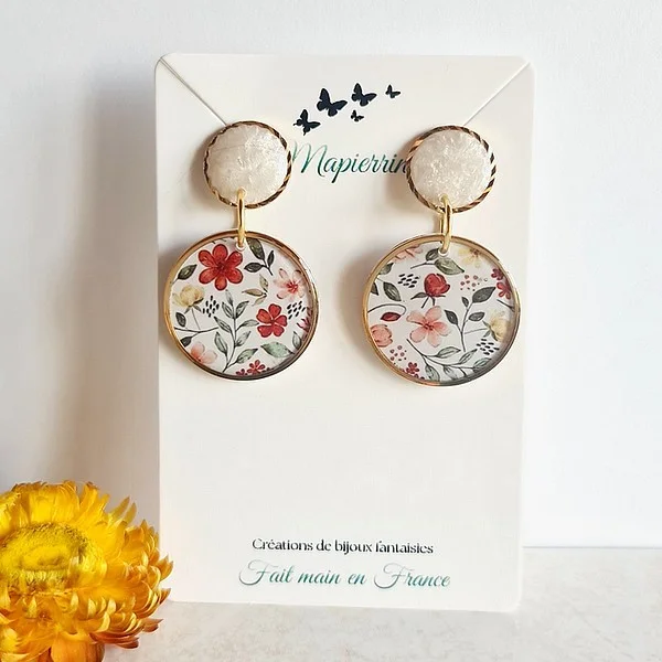 Boucles d'oreille artisanales en papier résiné - Champ de fleurs, fait main en France par Mapierrine
