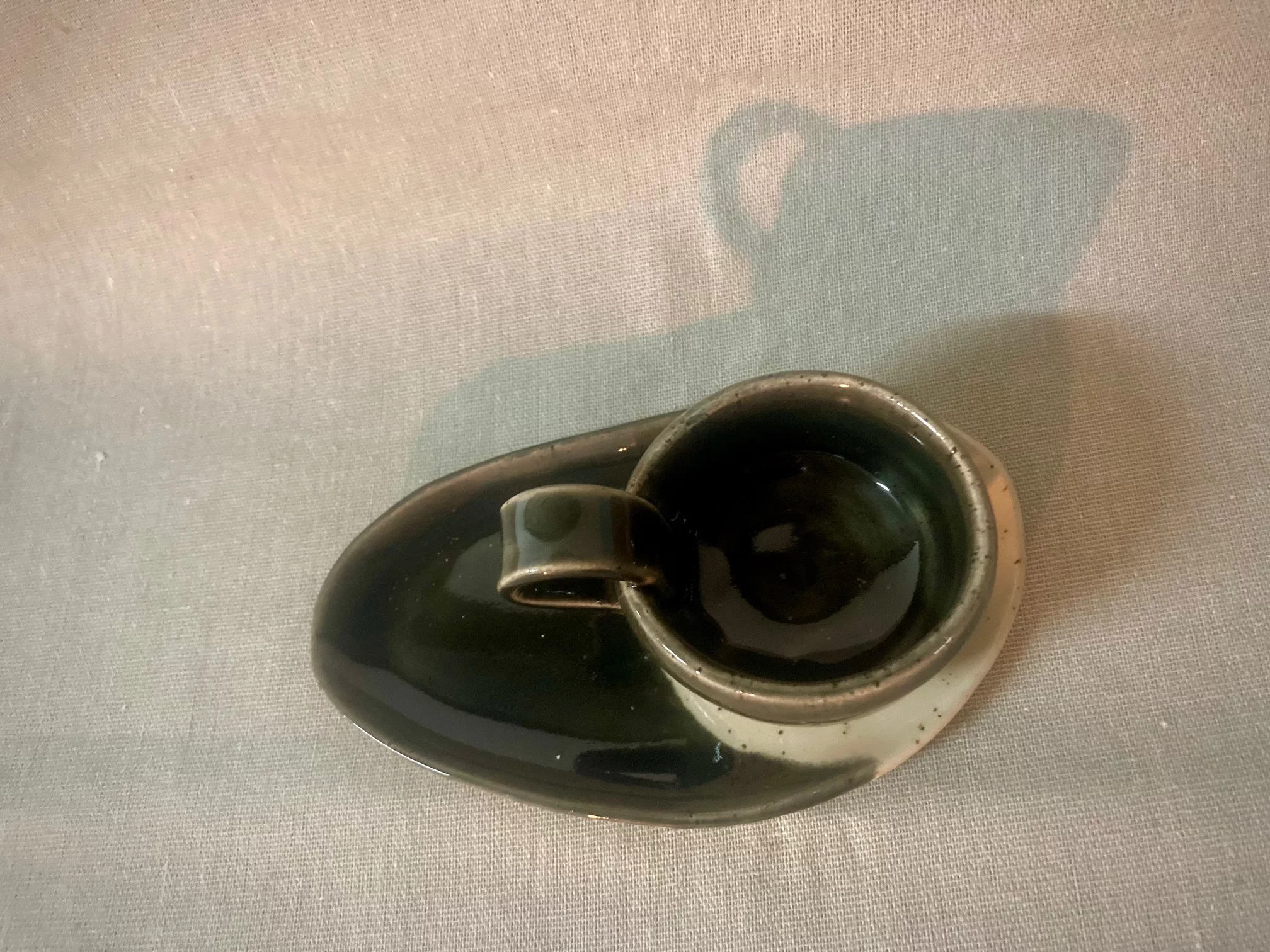 Adorable tasse et sous-tasse assortie en grès - Photo 4