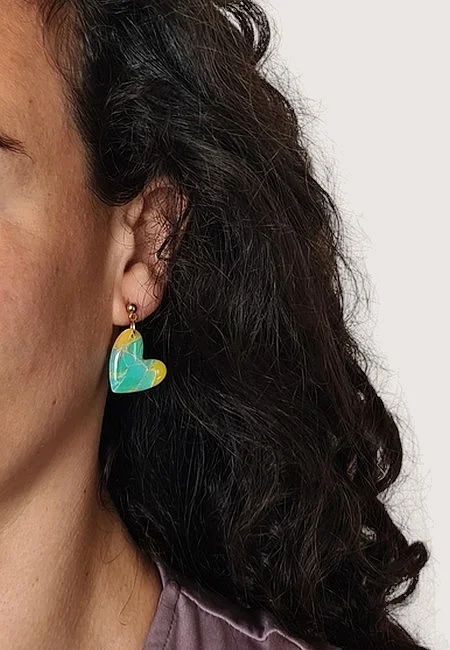 Boucles d'oreille en pâte polymère pastel Feuilles dorées Acier inoxydable Bijou fait main en France Collection Pastel Paradisiaque cœur - Photo 4